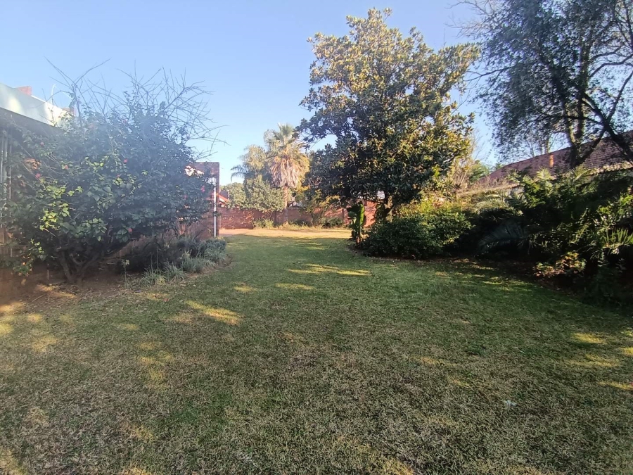To Let 4 Bedroom Property for Rent in Garsfontein Gauteng