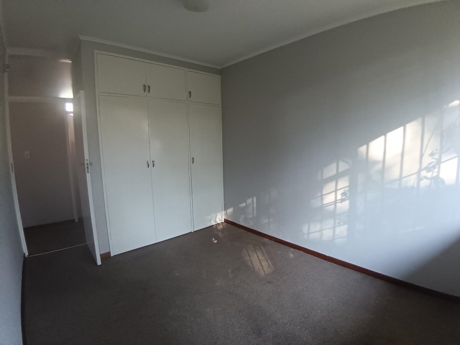 To Let 4 Bedroom Property for Rent in Garsfontein Gauteng