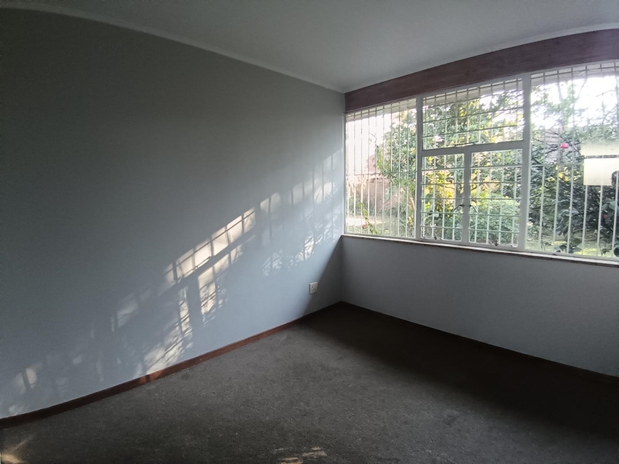 To Let 4 Bedroom Property for Rent in Garsfontein Gauteng