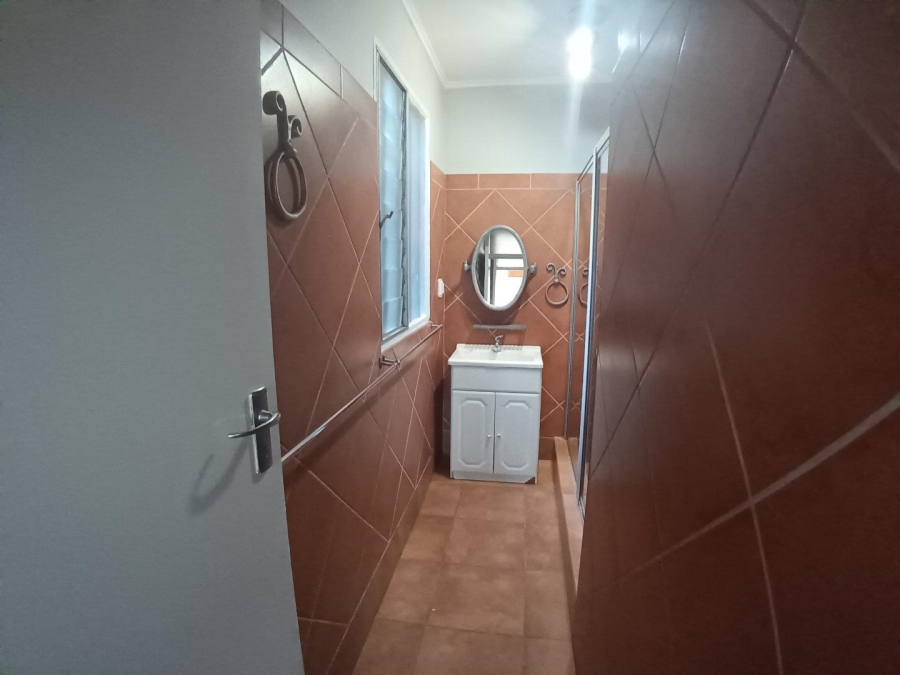 To Let 4 Bedroom Property for Rent in Garsfontein Gauteng