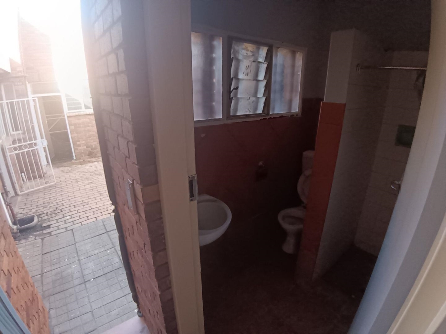 To Let 4 Bedroom Property for Rent in Garsfontein Gauteng