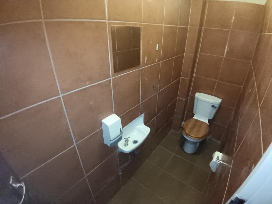 To Let 4 Bedroom Property for Rent in Garsfontein Gauteng