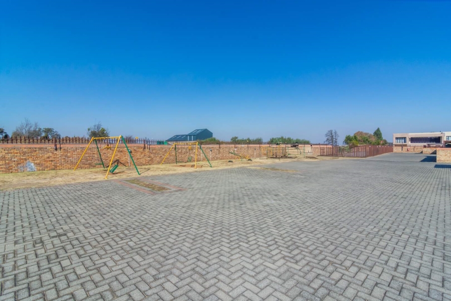 2 Bedroom Property for Sale in Groblerpark Ext 9 Gauteng