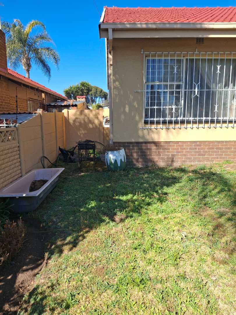 3 Bedroom Property for Sale in South Crest Gauteng