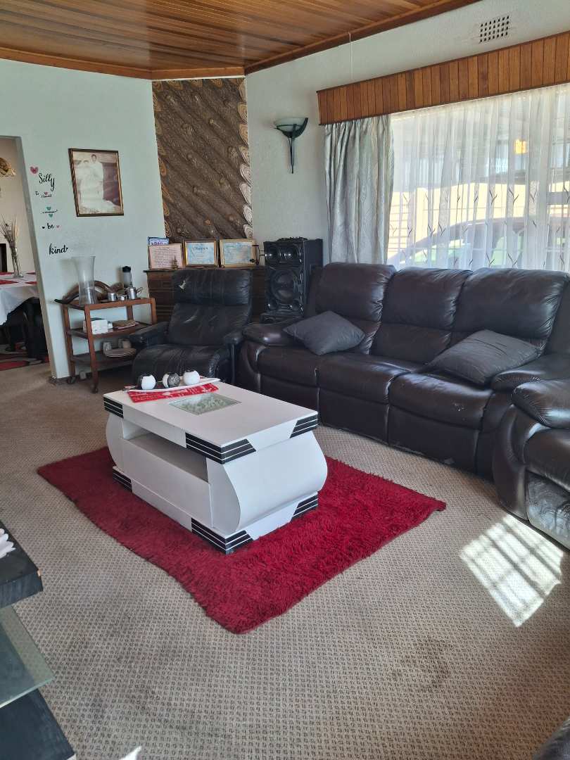 3 Bedroom Property for Sale in South Crest Gauteng