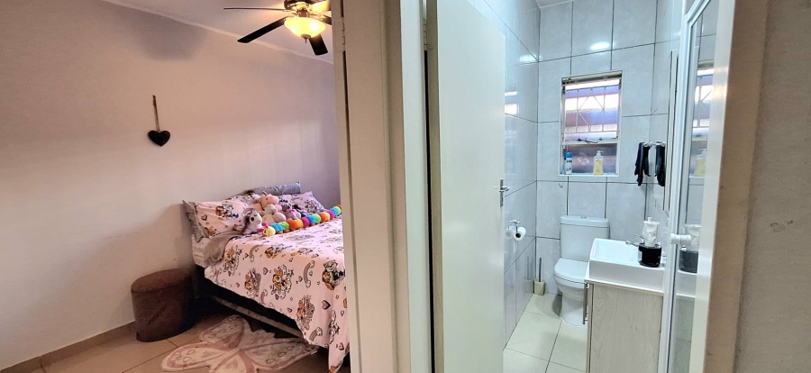 2 Bedroom Property for Sale in South Crest Gauteng