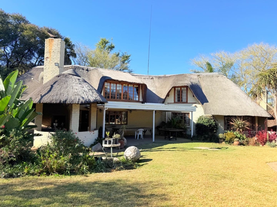 4 Bedroom Property for Sale in Glen Austin Gauteng