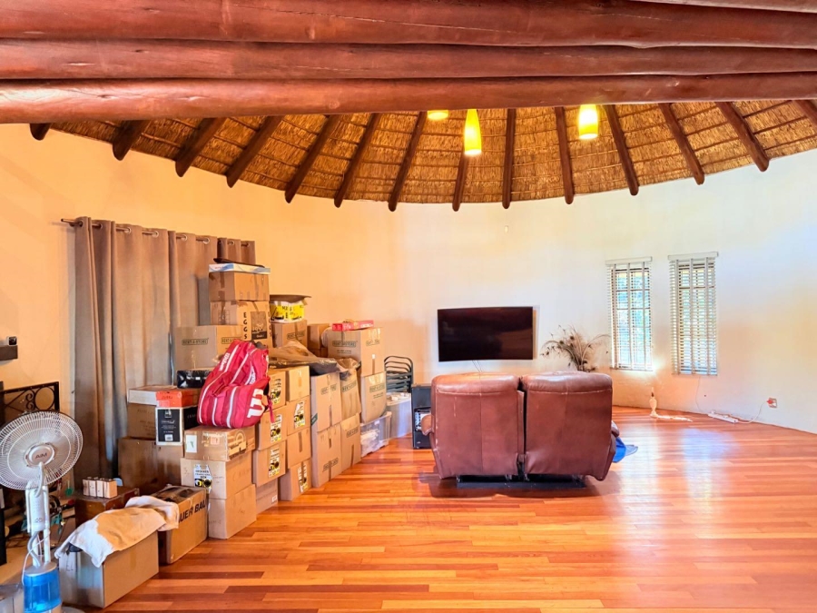 4 Bedroom Property for Sale in Glen Austin Gauteng