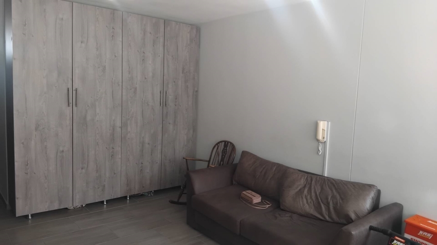 1 Bedroom Property for Sale in Sunnyside Gauteng