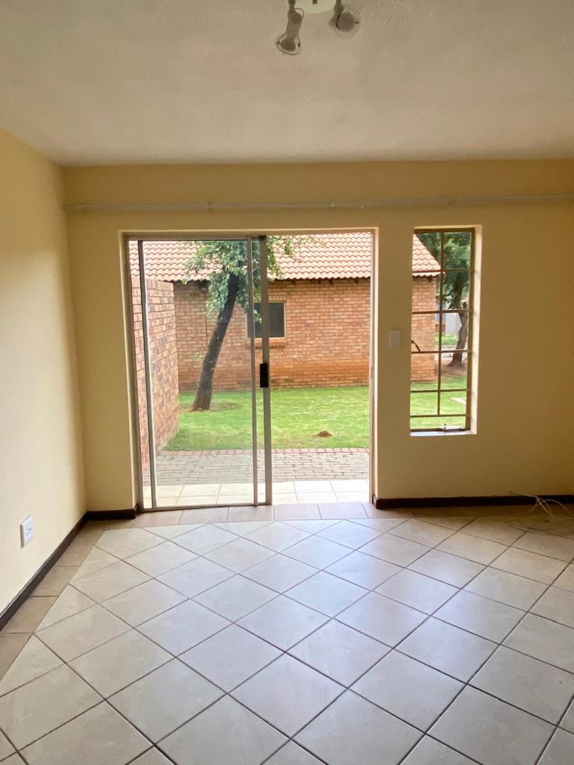 To Let 2 Bedroom Property for Rent in The Orchards Gauteng