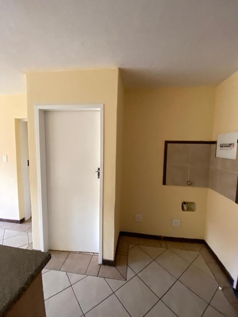 To Let 2 Bedroom Property for Rent in The Orchards Gauteng