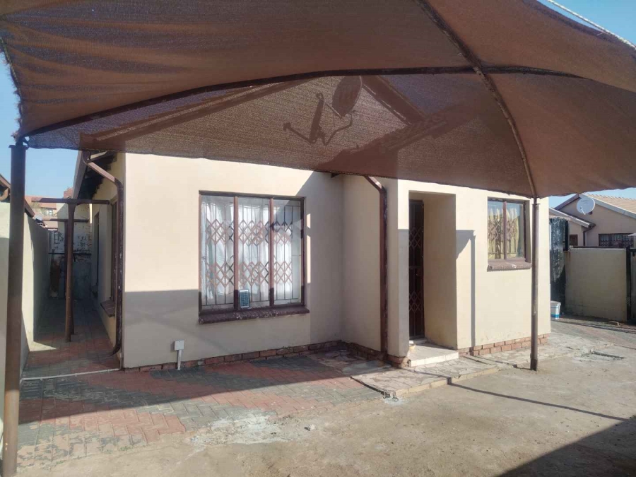 2 Bedroom Property for Sale in Soshanguve VV Gauteng