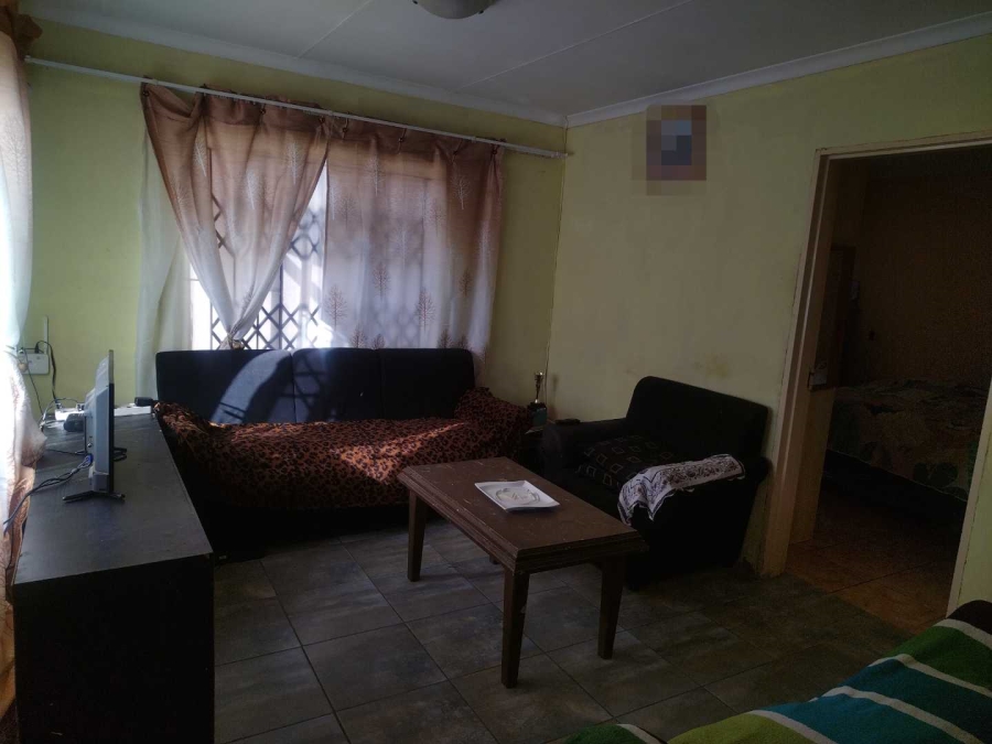 2 Bedroom Property for Sale in Soshanguve VV Gauteng