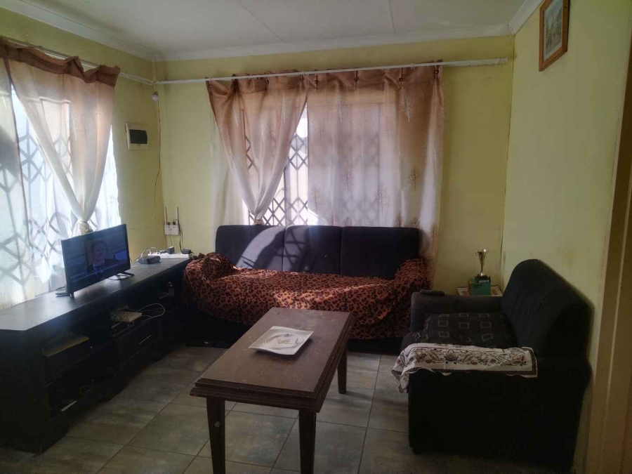 2 Bedroom Property for Sale in Soshanguve VV Gauteng