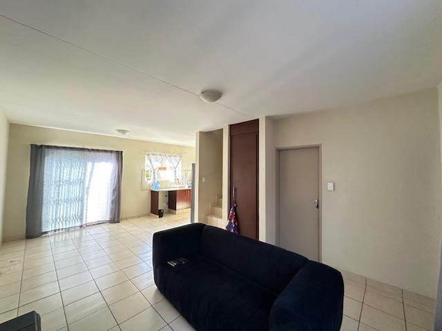 3 Bedroom Property for Sale in Annlin Gauteng