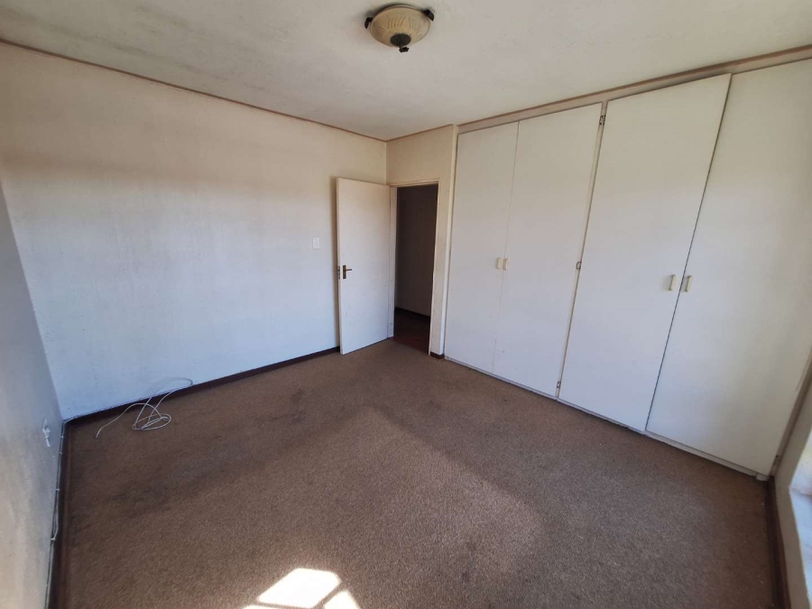To Let 2 Bedroom Property for Rent in Constantia Kloof Gauteng