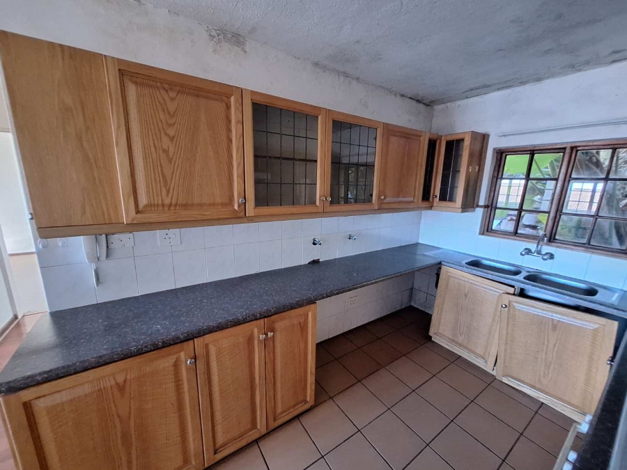 To Let 2 Bedroom Property for Rent in Constantia Kloof Gauteng