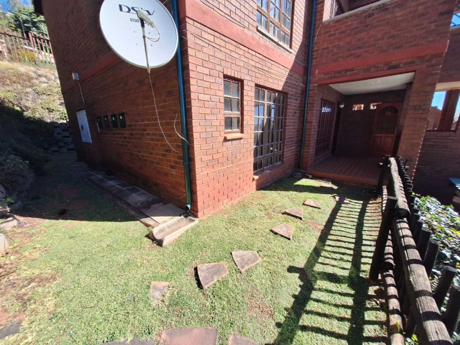 To Let 2 Bedroom Property for Rent in Constantia Kloof Gauteng