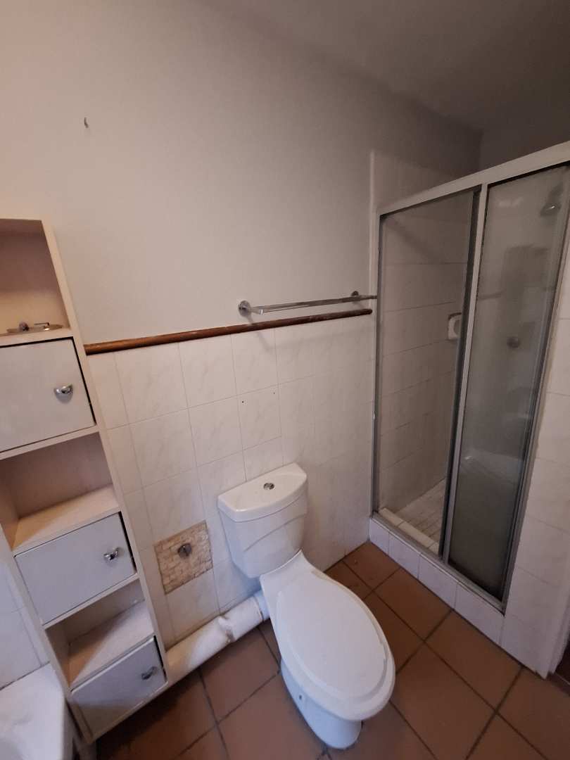 To Let 2 Bedroom Property for Rent in Constantia Kloof Gauteng