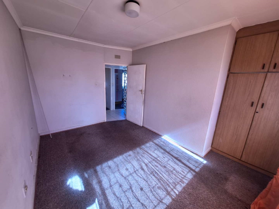To Let 3 Bedroom Property for Rent in Florida Gauteng