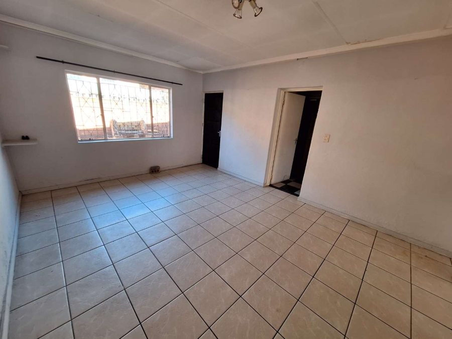 To Let 3 Bedroom Property for Rent in Florida Gauteng