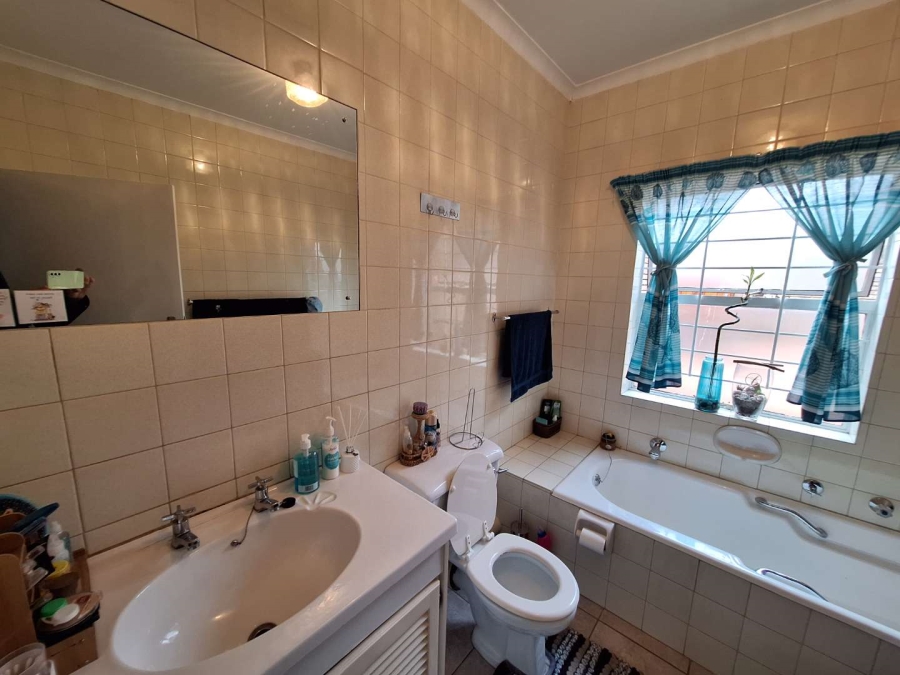 2 Bedroom Property for Sale in Montgomery Park Gauteng
