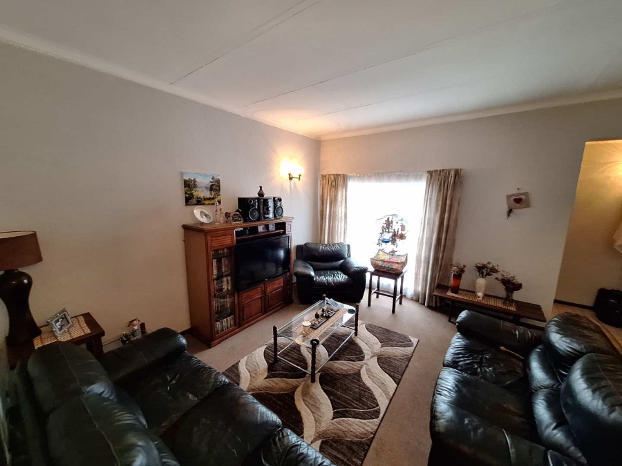 2 Bedroom Property for Sale in Montgomery Park Gauteng