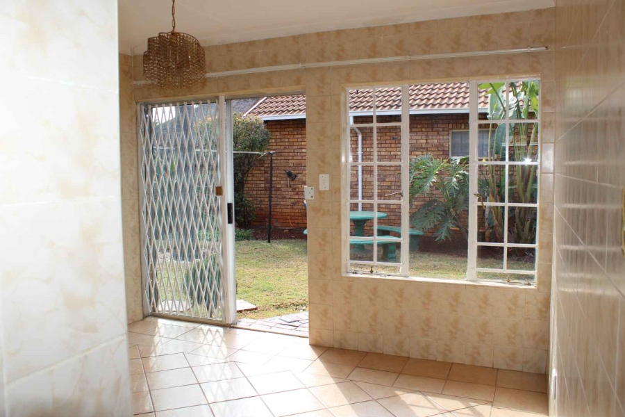 To Let 2 Bedroom Property for Rent in Hesteapark Gauteng