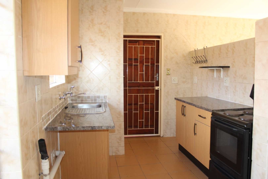 To Let 2 Bedroom Property for Rent in Hesteapark Gauteng