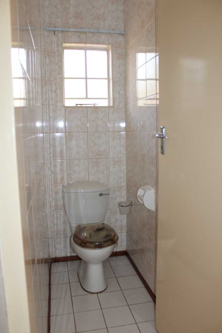 To Let 2 Bedroom Property for Rent in Hesteapark Gauteng