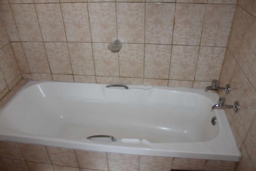 To Let 2 Bedroom Property for Rent in Hesteapark Gauteng