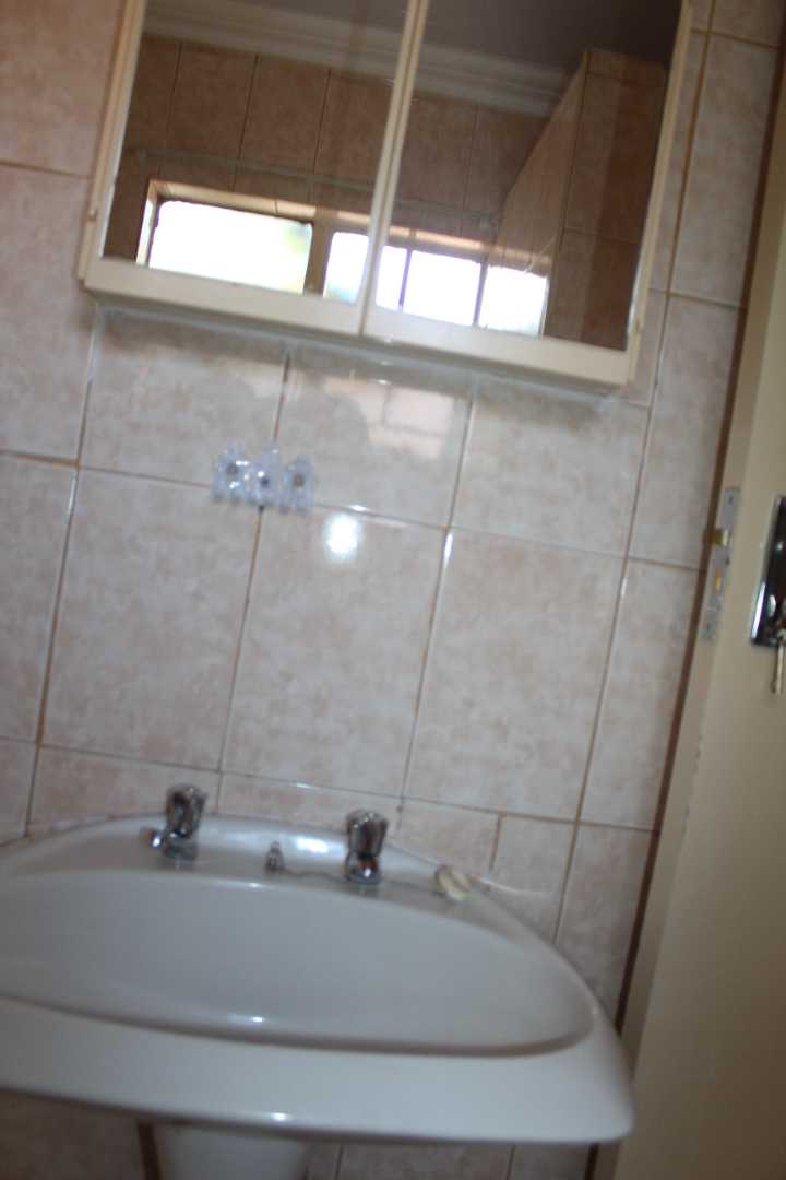 To Let 2 Bedroom Property for Rent in Hesteapark Gauteng
