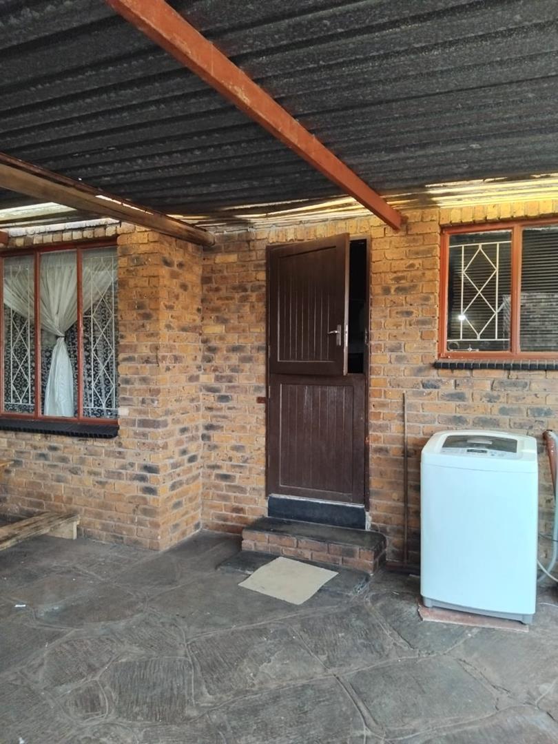 3 Bedroom Property for Sale in Dawn Park Gauteng