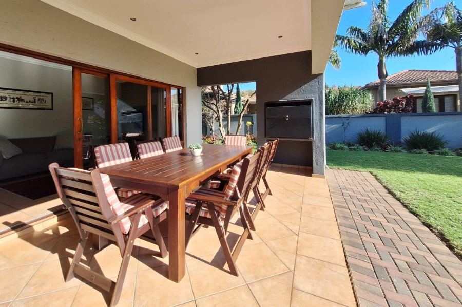 To Let 4 Bedroom Property for Rent in Silver Lakes Gauteng