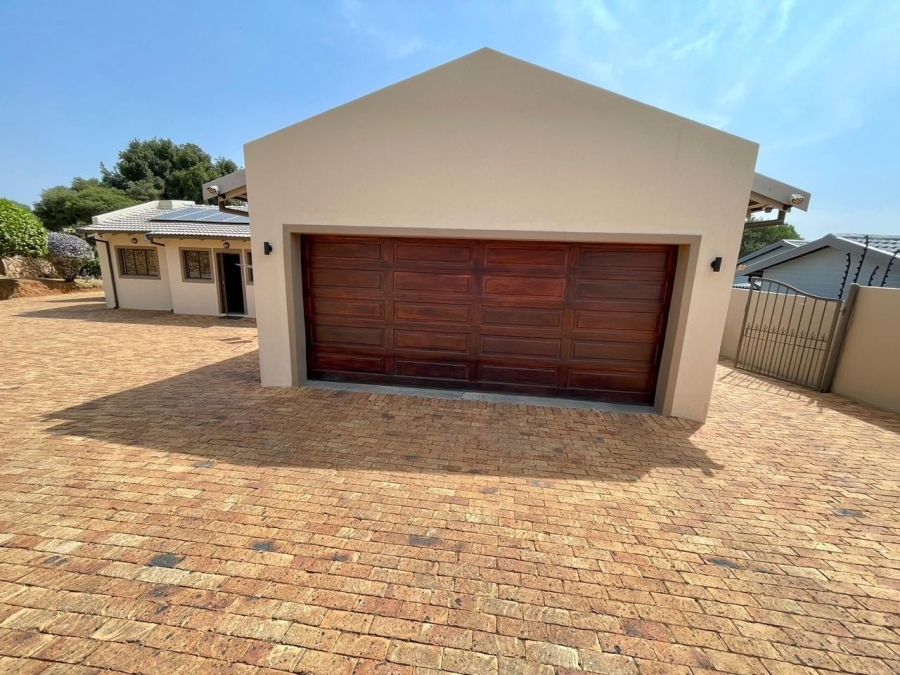 To Let 3 Bedroom Property for Rent in Weltevreden Park Gauteng