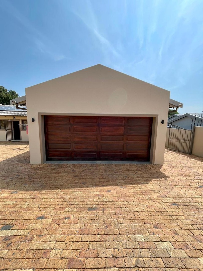 To Let 3 Bedroom Property for Rent in Weltevreden Park Gauteng