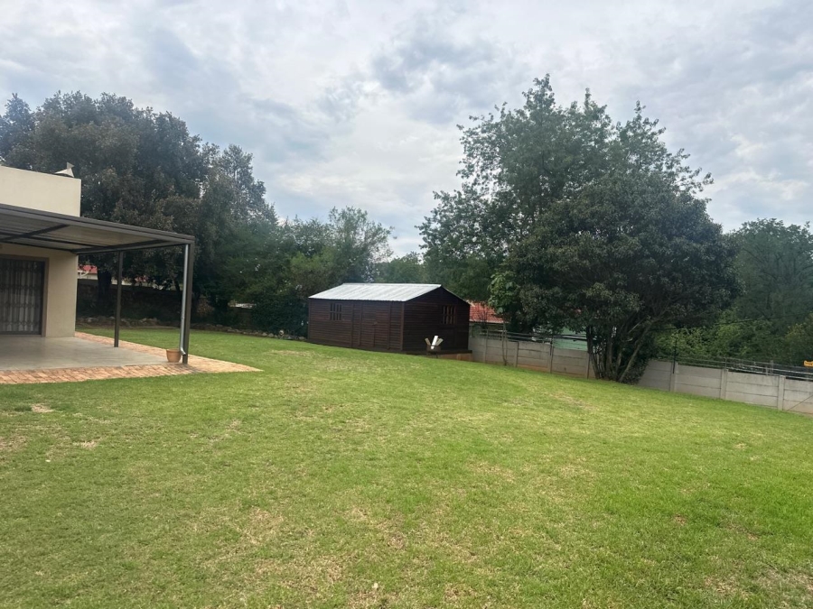 To Let 3 Bedroom Property for Rent in Weltevreden Park Gauteng
