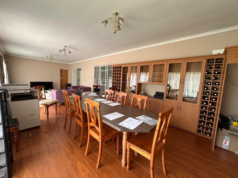 To Let 3 Bedroom Property for Rent in Florida Gauteng