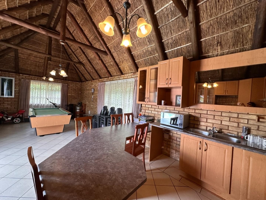 To Let 3 Bedroom Property for Rent in Florida Gauteng