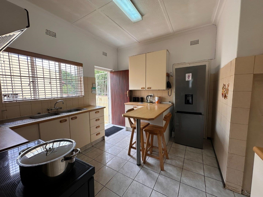 To Let 3 Bedroom Property for Rent in Florida Gauteng