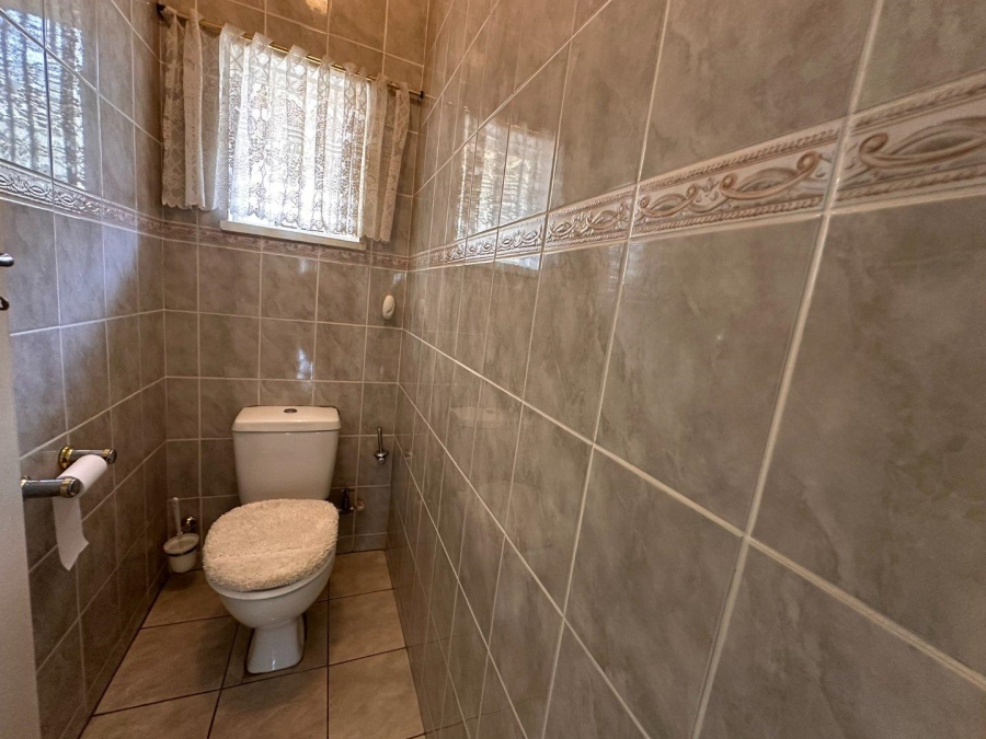 To Let 3 Bedroom Property for Rent in Florida Gauteng