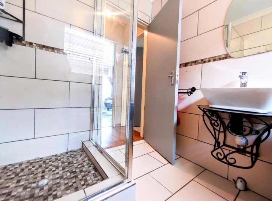 2 Bedroom Property for Sale in Van Dyk Park Gauteng