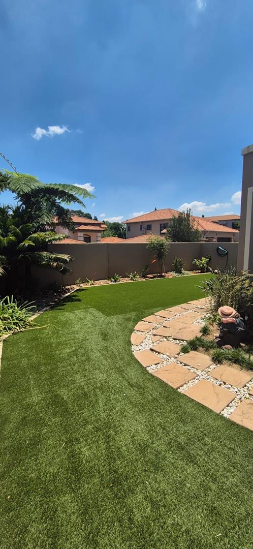 4 Bedroom Property for Sale in Bassonia Gauteng