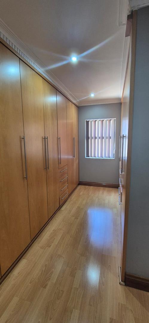 4 Bedroom Property for Sale in Bassonia Gauteng
