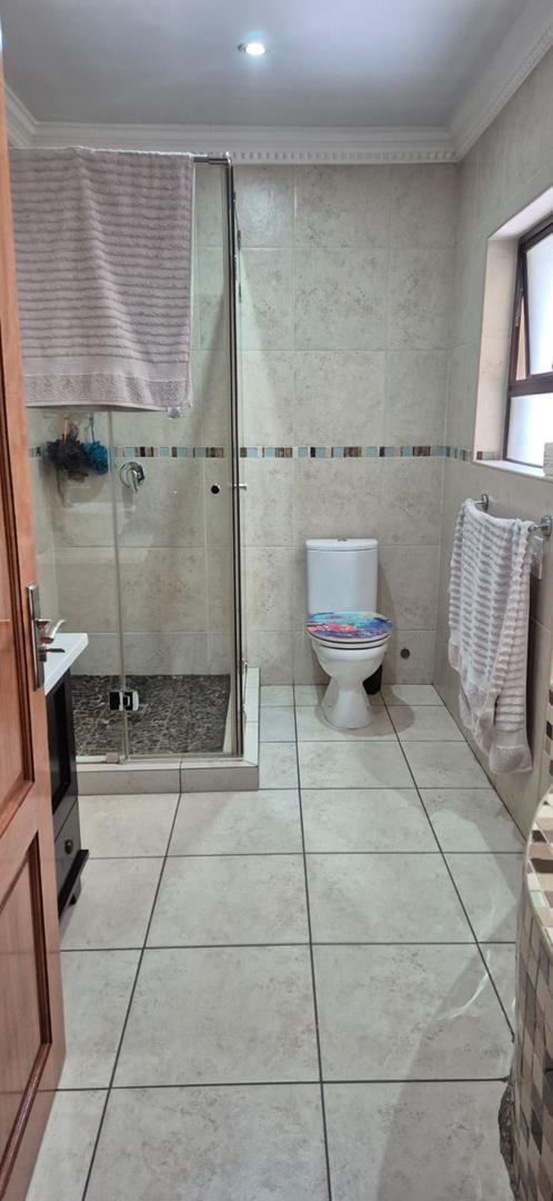 4 Bedroom Property for Sale in Bassonia Gauteng
