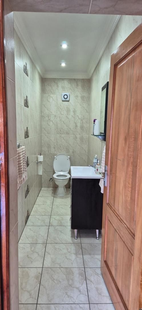 4 Bedroom Property for Sale in Bassonia Gauteng