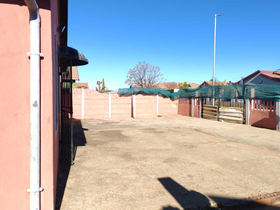 0 Bedroom Property for Sale in Lenasia Ext 13 Gauteng