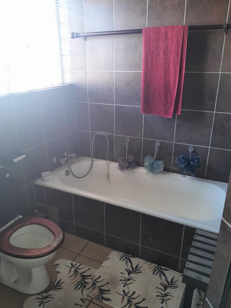 2 Bedroom Property for Sale in Freeway Park Gauteng