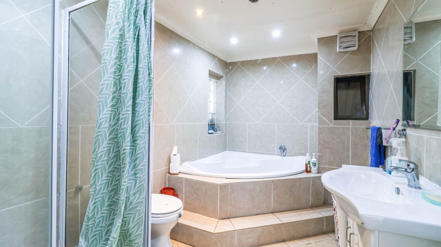 3 Bedroom Property for Sale in Sophiatown Gauteng