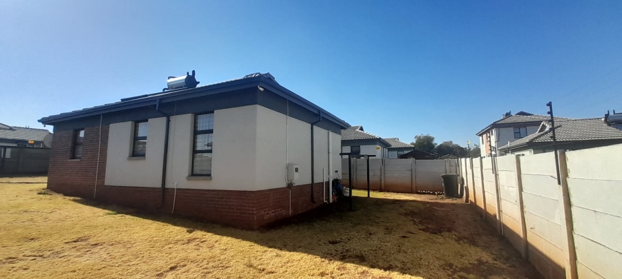 3 Bedroom Property for Sale in Mindalore Gauteng